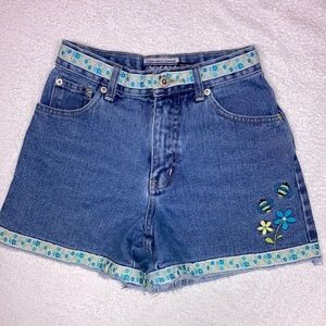 Vintage limited too high rise bumble bee flower embroidered jean shorts 12 slim